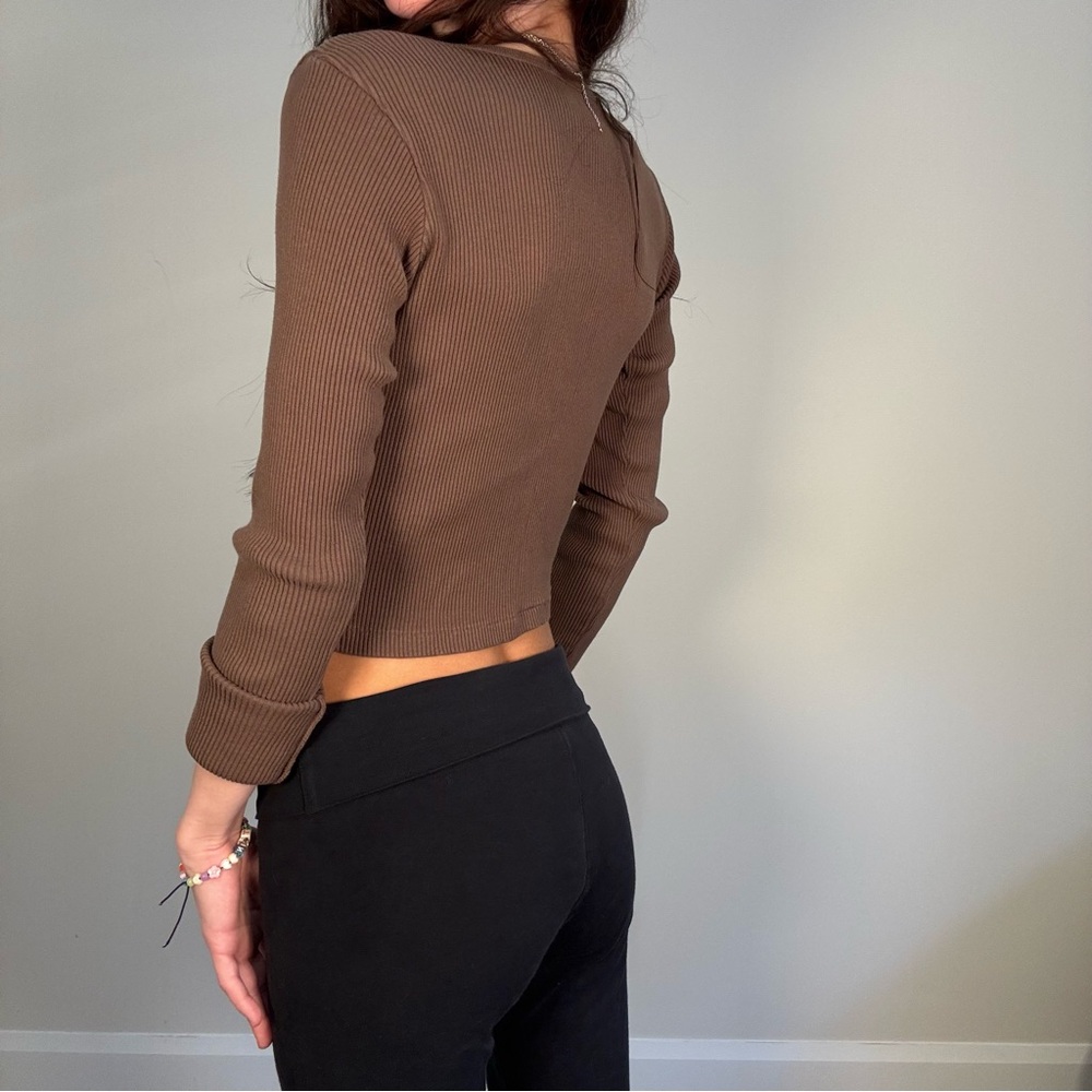 Brown Ribbed Button-Up Top - Picture 3 of 4